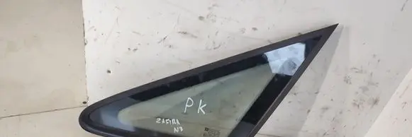 Opel Zafira A Front triangle window/glass 