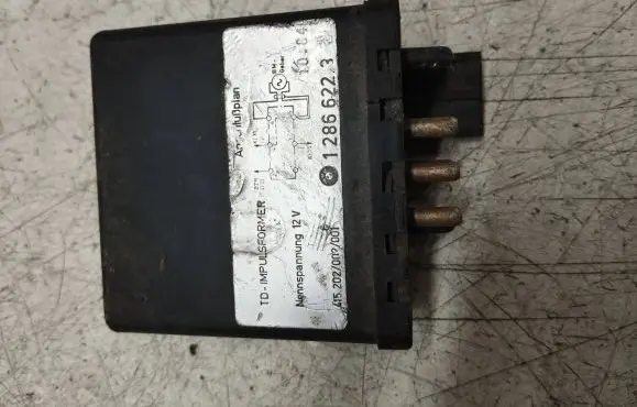BMW 5 E28 Other relay 12866223