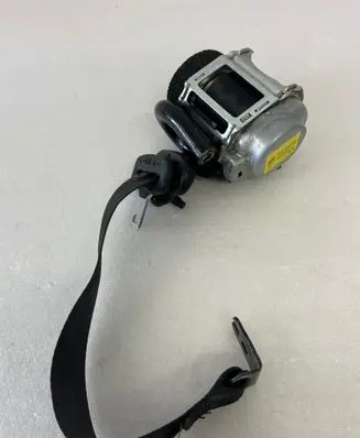 Ford Fiesta Rear seatbelt H1BBA611B68AF 34214401G 65894