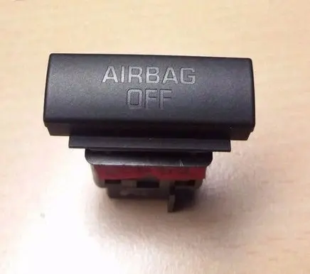 Passenger airbag on/off switch