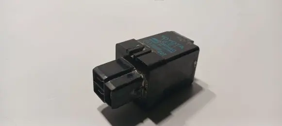 Toyota Land Cruiser (BJ70) Other relay 8198016010