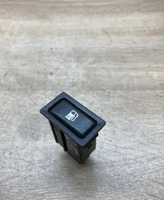 Toyota Avensis T250 Fuel tank opening switch 156795 5660F35