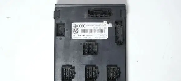 Audi A4 S4 B8 8K Comfort/convenience module 8K0907063C