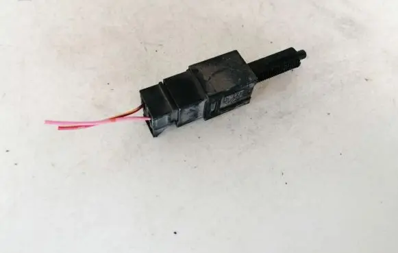 Nissan X-Trail T30 Brake pedal sensor switch
