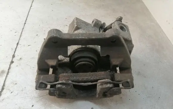 Toyota Yaris Front brake caliper