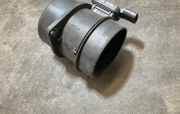 Mercedes-Benz Sprinter W906 Mass air flow meter A6450900048