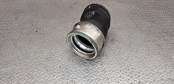 Volkswagen Tiguan Intercooler hose/pipe 1K0145828F