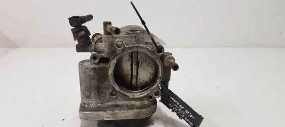 Opel Zafira B Throttle valve 55562380