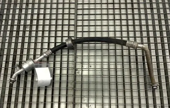 Dacia Sandero Air conditioning (A/C) pipe/hose 924546661R