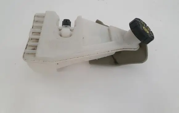 Dacia Sandero III Brake fluid reservoir PU5157