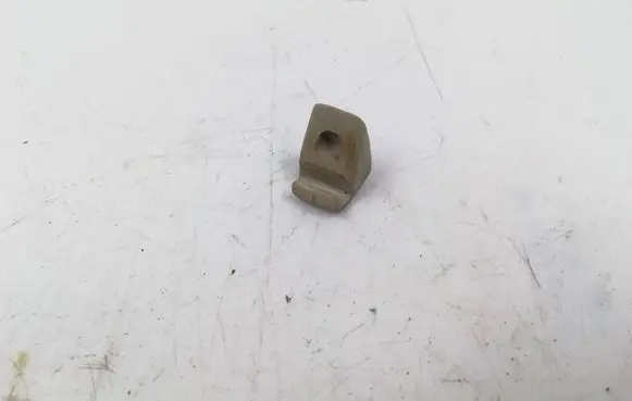 Audi 80 90 B2 Hook 823857561B