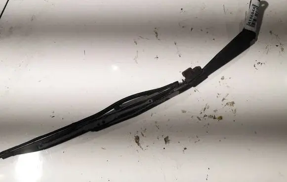 Opel Frontera B Front wiper blade arm 