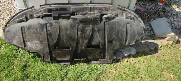 Volkswagen PASSAT B5.5 Engine cover (trim)