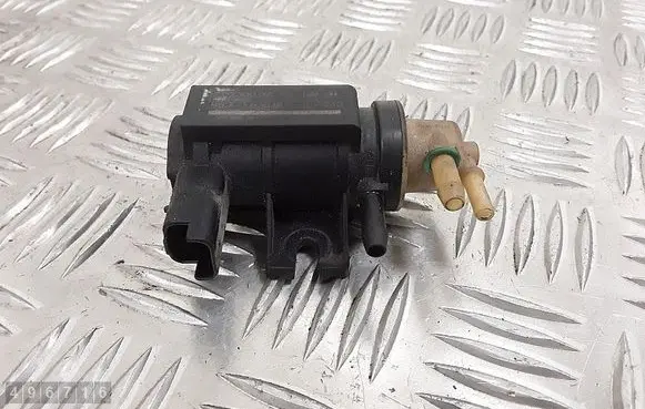 Vacuum valve
