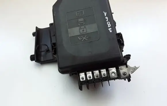 Opel Astra K Fuse module 39040859