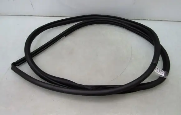Mazda 2 Front door rubber seal 