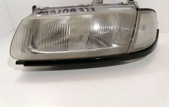 Mazda 323 F Headlight/headlamp 11061700