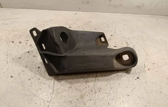 Audi SQ7 Radiator support slam panel bracket 4M0805201