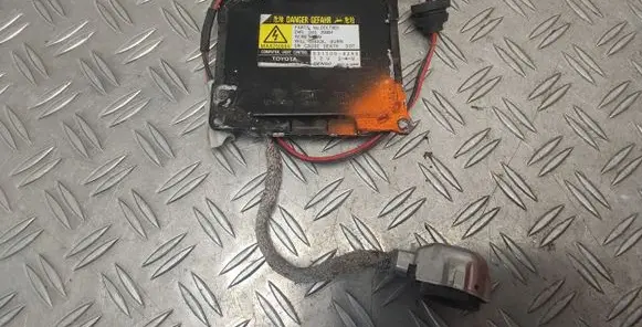 Toyota Auris 150 Headlight ballast module Xenon 8596752020