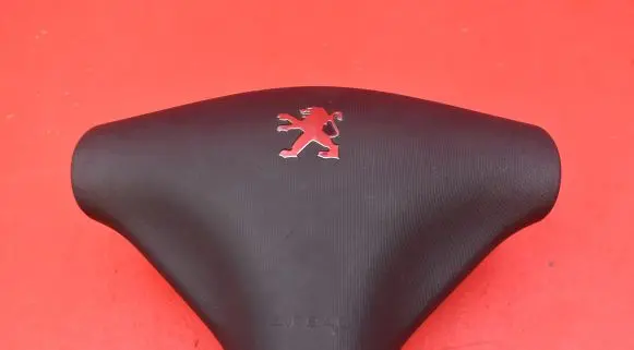 Steering wheel airbag