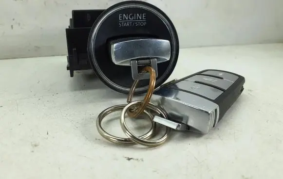 Volkswagen PASSAT B6 Ignition lock 3C0905843R 06490125