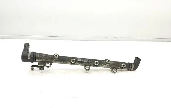 BMW 3 E92 E93 Fuel main line pipe 7787164 0445214030