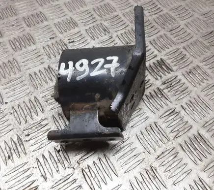 Hyundai Getz Engine mount bracket