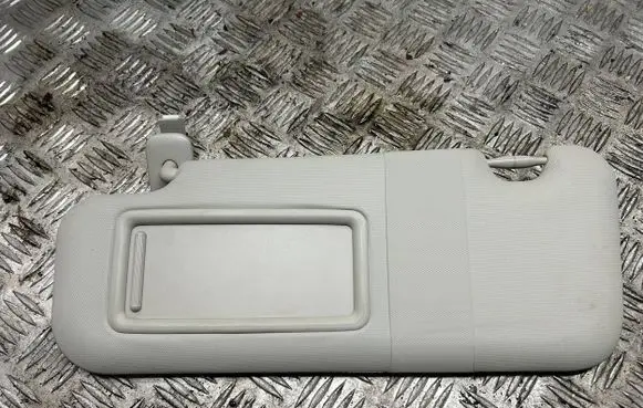 Mazda 3 III Sun visor