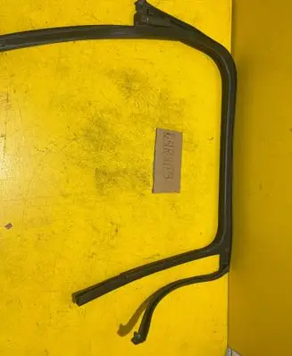 Mini Cooper Countryman R60 Rear door glass trim molding 9800613