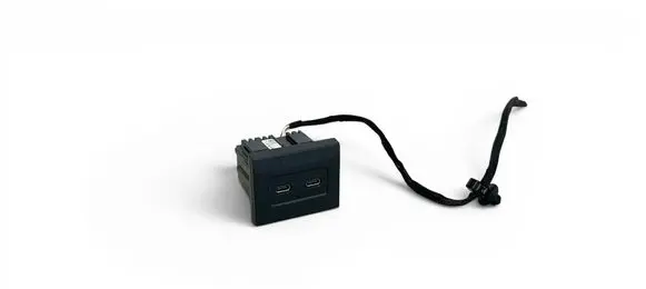 Mercedes-Benz GLA H247 USB socket connector A2478208402 54131
