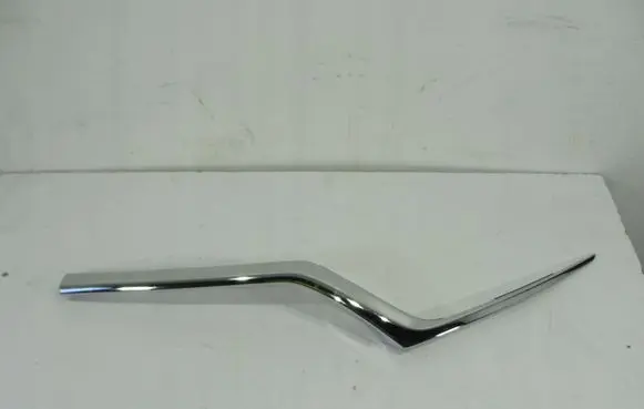 Honda CR-V Front bumper upper radiator grill
