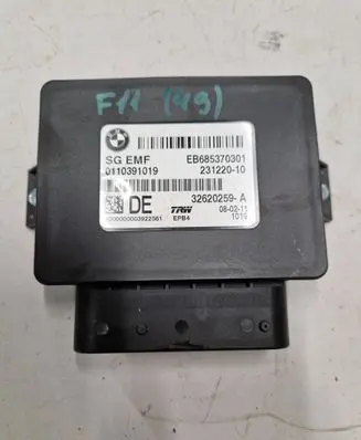 BMW 5 F10 F11 Hand brake control module 685370301
