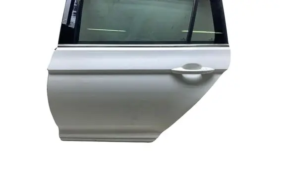 Volkswagen PASSAT B8 Rear door 123456