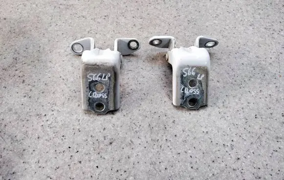 Mitsubishi Eclipse Cross Front door lower hinge 