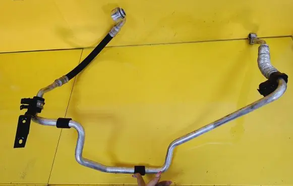 Seat Altea XL Air conditioning (A/C) pipe/hose 1K0820743CD