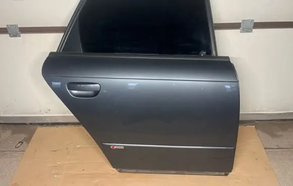 Audi A4 S4 B7 8E 8H Rear door
