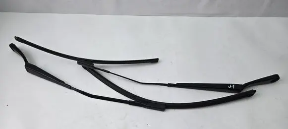 Land Rover Range Rover Evoque L551 Front wiper blade arm K8D217527BA