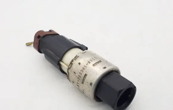 Air conditioning (A/C) pressure sensor