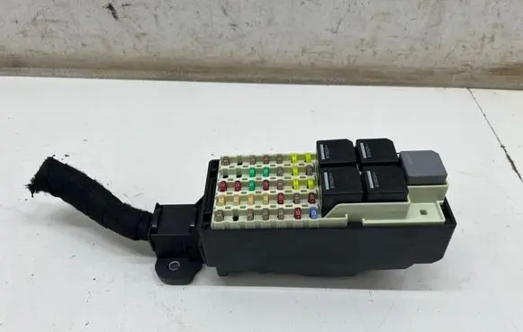 Jaguar I-Pace Fuse module