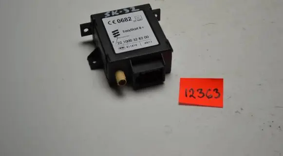 Skoda Octavia Mk2 (1Z) Auxiliary heating control unit/module 221000328200 034447 811819
