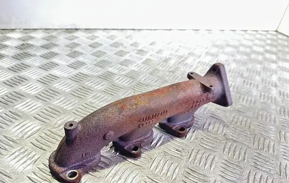 Audi A6 S6 C6 4F Exhaust manifold 059253033P