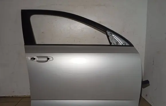 Skoda Octavia Mk3 (5E) Front door