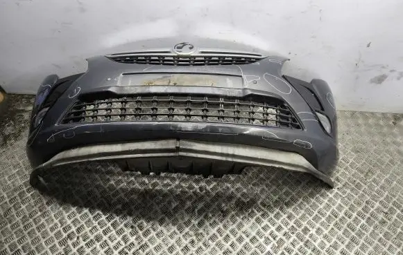 Opel Zafira C Front bumper