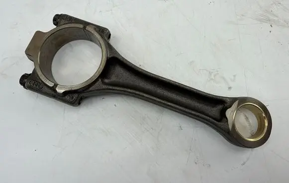 Skoda Octavia Mk2 (1Z) Connecting rod/conrod 03LA