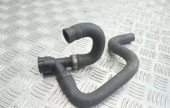 BMW 1 E81 E87 Engine coolant pipe/hose