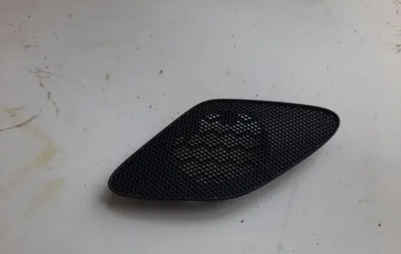 Side speaker trim/cover