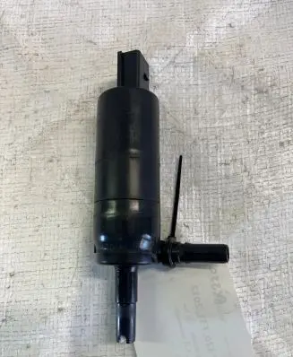 BMW 3 F30 F35 F31 Windscreen/windshield washer pump 13264011 7217792 3323525