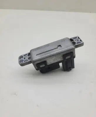 Volvo V40 Glow plug pre-heat relay 31431776