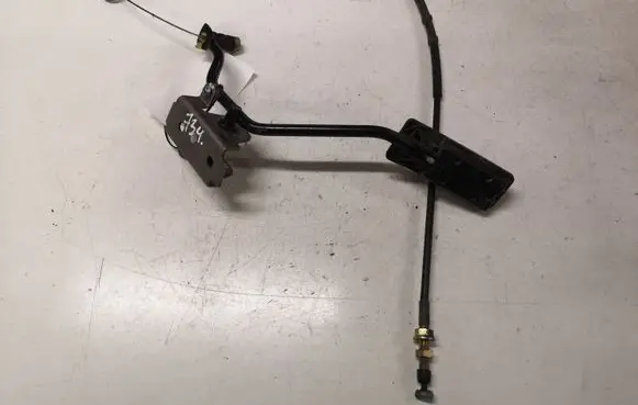 Honda CR-V Accelerator throttle pedal