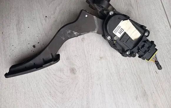 Hyundai i30 Engine start stop button switch RBT-GF50